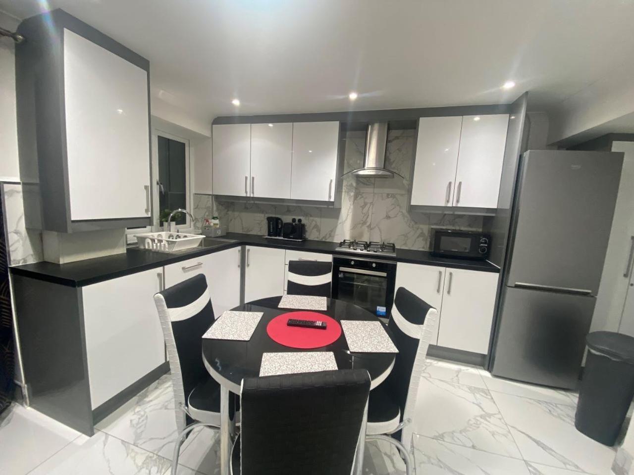 The Royal Boutique Oxford Lodge By London Sleep 6 Hayes  Ngoại thất bức ảnh