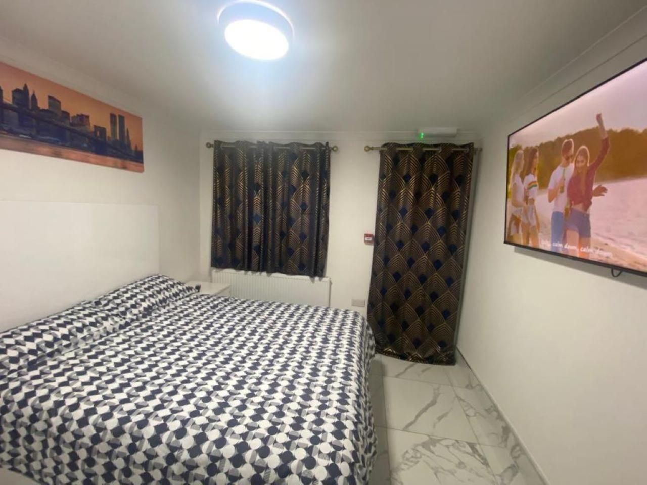The Royal Boutique Oxford Lodge By London Sleep 6 Hayes  Ngoại thất bức ảnh