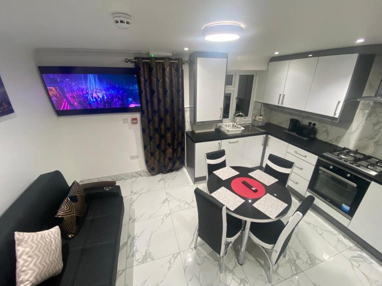 The Royal Boutique Oxford Lodge By London Sleep 6 Hayes  Ngoại thất bức ảnh
