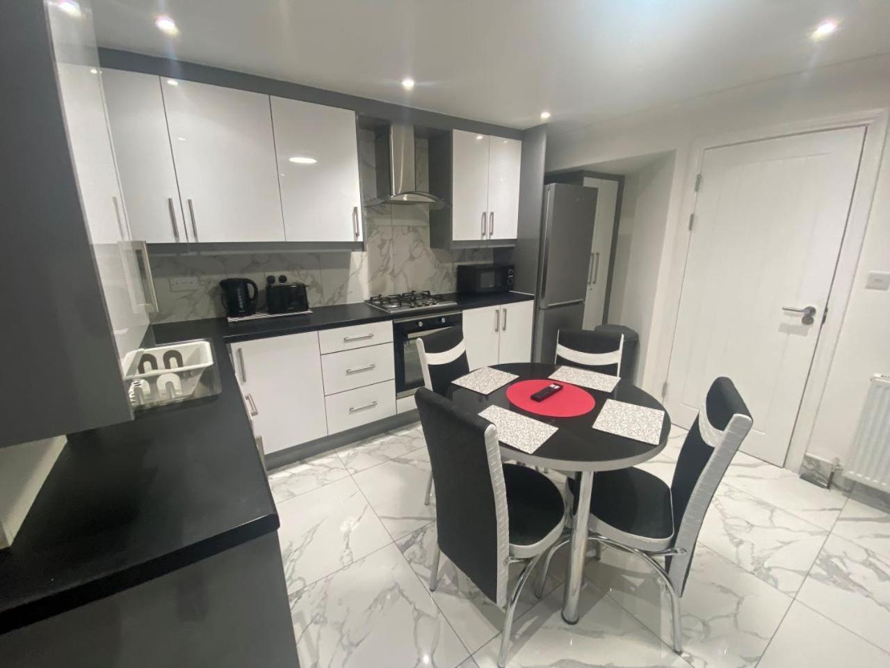 The Royal Boutique Oxford Lodge By London Sleep 6 Hayes  Ngoại thất bức ảnh